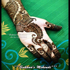 Meet your Posher, Farhana